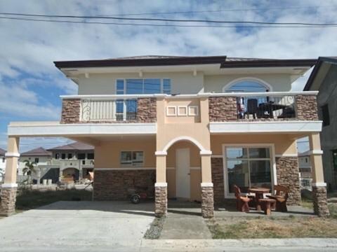 Angeles City Villa | Isabella