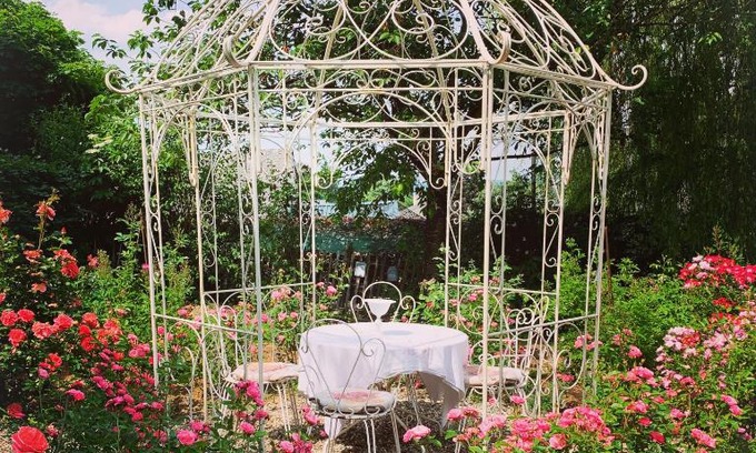 Beckerich House | Isabelle's Rosegarden