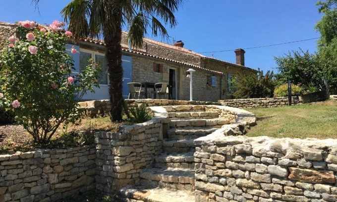 Cezais Cottage | Isis, small house, South Vendée, Puy du fou, Marais Poitevin