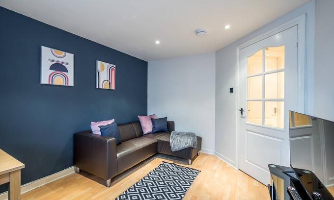 Montrose Apartment | Isla Apartment Montrose