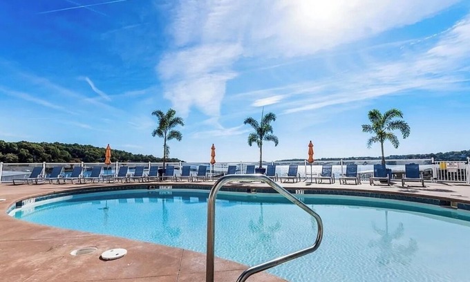 Rocky Mount Condo | Isla Del Sol Lake Escape! 12x32 Boat slip available!