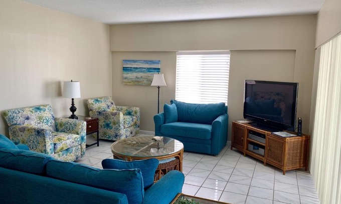 Siesta Key Apartment | Island House Beach Resort 12N