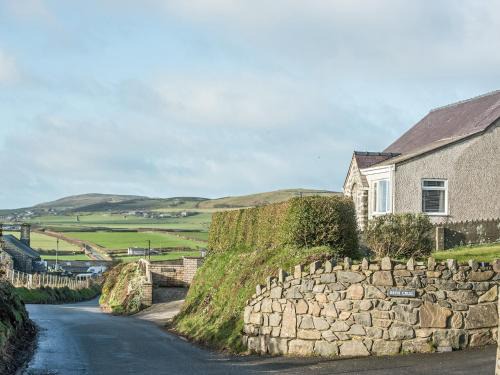 Aberdaron House | Island View - Cottage
