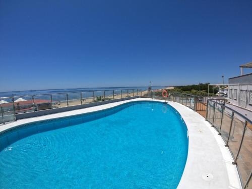Isla Cristina Apartment | Islantilla primera linea de playa, piscina, parking