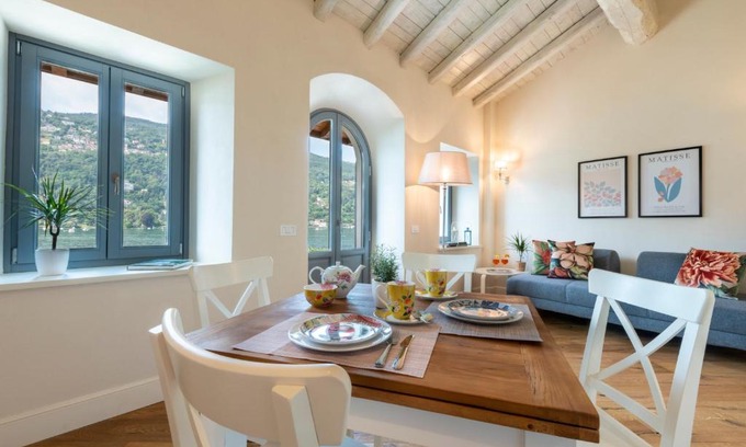 Carciano Apartment | Isola Bella Apartments Via Vittorio Emanuele