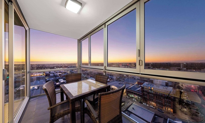 Adelaide Central Business District Apartment | iStay Precinct Adelaide