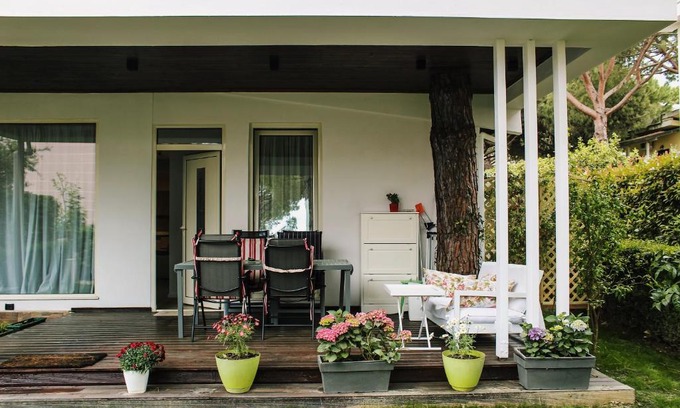 Ishem House | Ivy Lalzi Bay Beach House