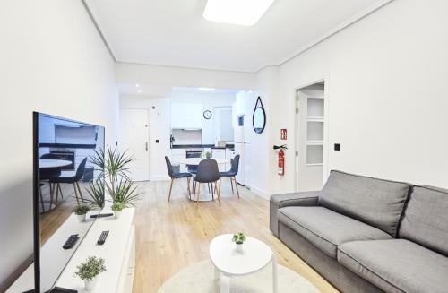 Gros Apartment | Izpizua Apartment