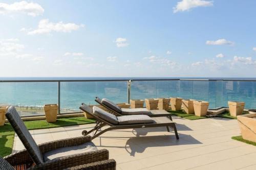 Netanya Apartment | Jacuzzi Penthouse with wide Sea View in Natanya