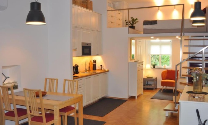 Ljubljana City Centre Apartment | Jane's Place, experience the atmosphere of a historic villa & free parking