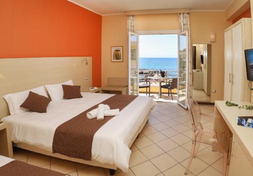 Castelsardo Historic Centre Hotel | Janus Hotel