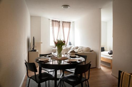 Bruhl Apartment | japandi für 2 I nahe Mannheim, Schwetzingen