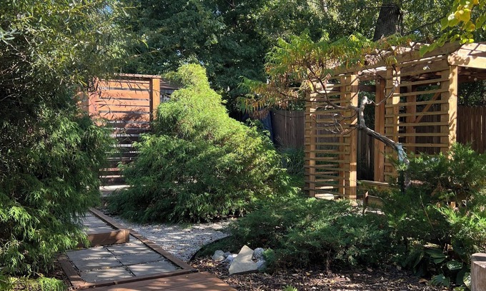 Iowa City House | Japanese Oasis in Iowa City Downtown Area