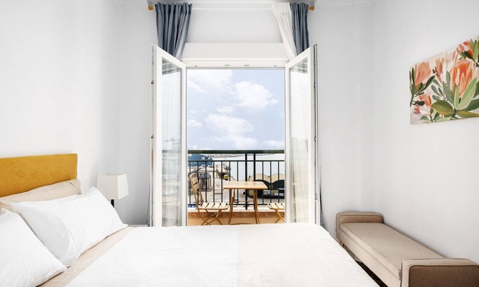 Ensanche Centro Apartment | Jardines del Puerto with View