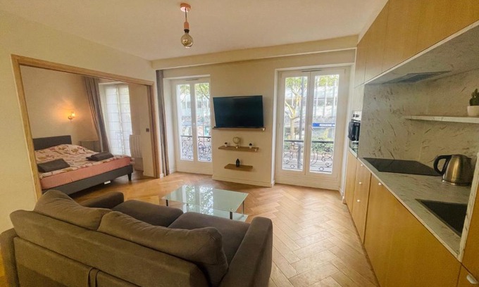 19th Arrondissement Apartment | JEAN JAURES PARIS