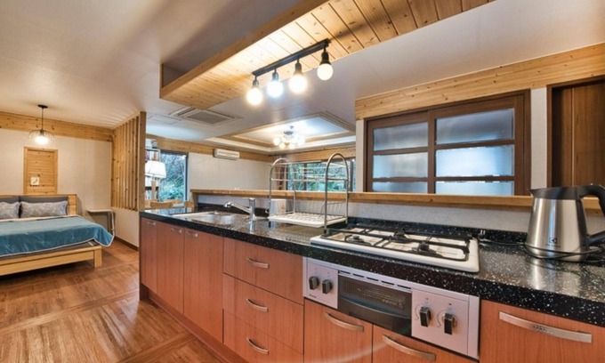 Jocheon House | Jeju Daeheul Chalet Pension