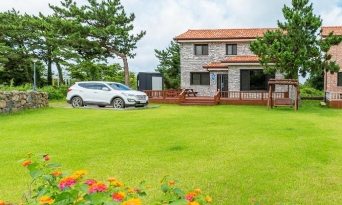 Hallim House | Jeju Sunshine Pension