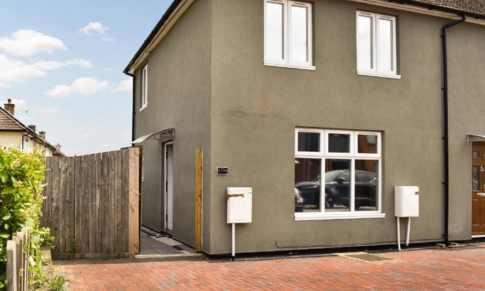 Ashford House | Jemmett House