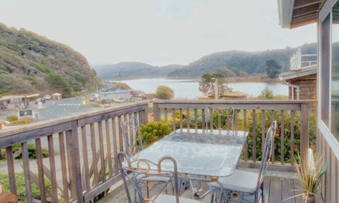Jenner Hotel | Jenner Inn