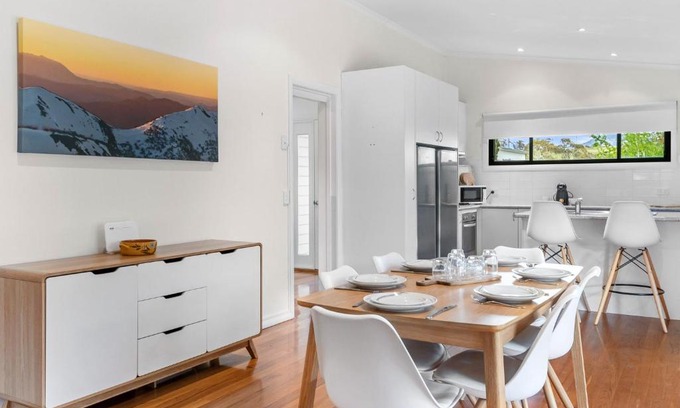 Jindabyne House | Jillamatong 14 - 3BR House l Pet Friendly l Fenced Backyard l WiFi