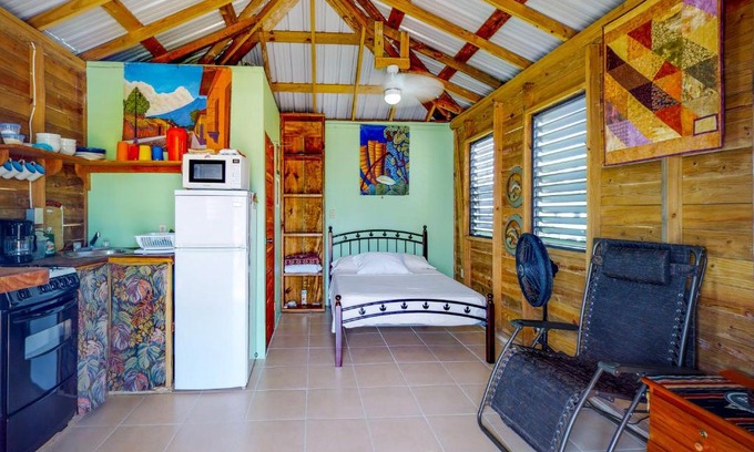 Caye Caulker House | Johnny O's Cabana