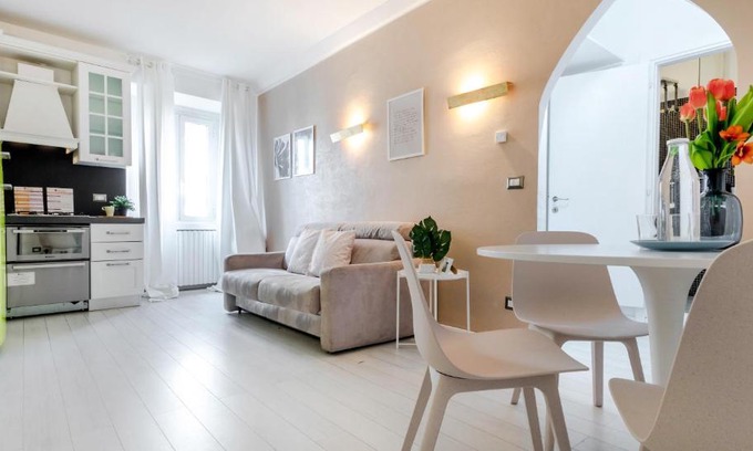 Porta Genova Apartment | JOIVY Vibrant Flat for 4 near parks, in Navigli