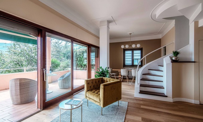 Como Apartment | JOIVY Vila Sofia