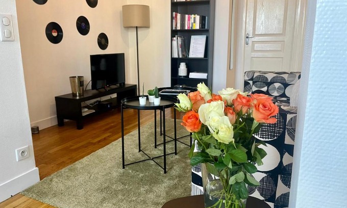 Lisieux Apartment | Joli appartement au cœur de Lisieux avec vue sur la Cathédrale