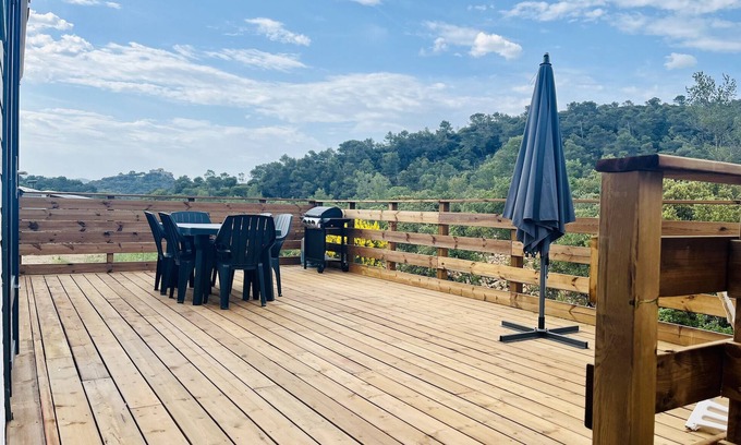 Forcalqueiret Ski Chalet | Joli Chalet Avec Grande Terrasse et Accès Piscine