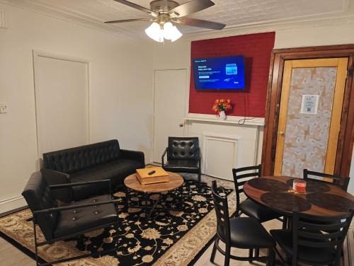 Jersey City Apartment | JSQ Apartment, 5 Mins from PATH Station