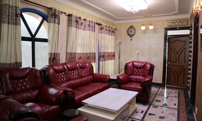 Burhanilkantha House | JSR Homestay is an economic, nice and clean homestay accommodation for you.