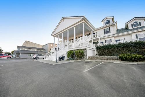 Ocean Shores Apartment | Judith Ann Inn