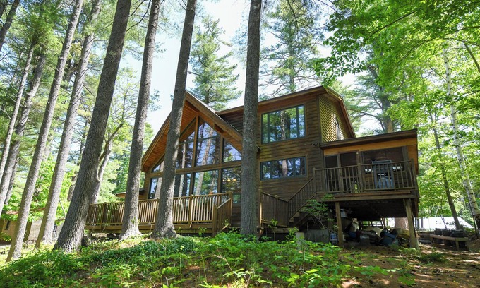 Bridgton House | *JULY 4th SPECIAL* New for 2025! Highland Lake Retreat