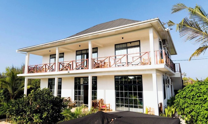 Paje Villa | Jungle Villa - Apartment on Upper Floor of a Villa