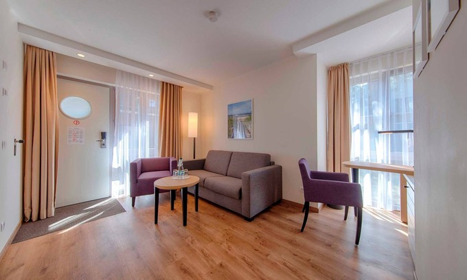 Juliusruh Apartment | Juniorsuite 30m² 2 Zimmer - Aquamaris Strandresidenz