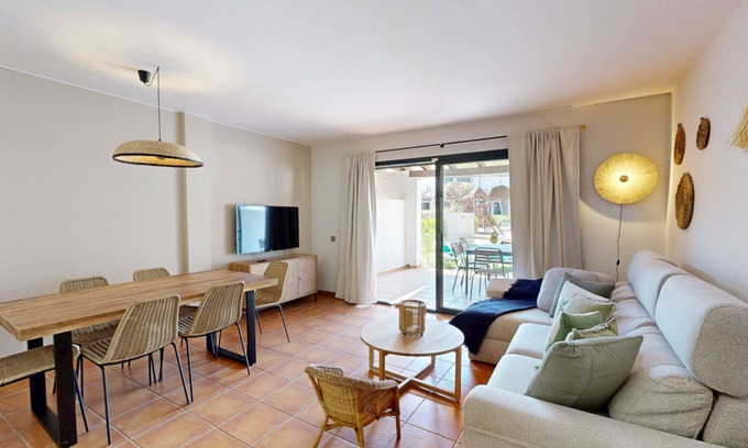 El Perello Ski Chalet | JUNIPER LES OLIVERES