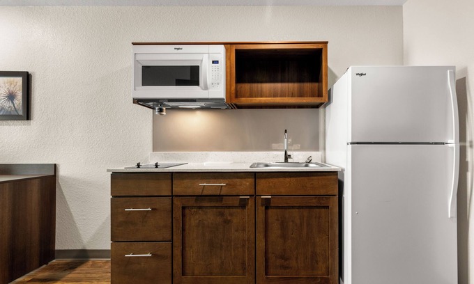 Dupont House | Just northeast of downtown: stay, work, relax: Relaxing Stay w/Full Kitchen, Workspace, & Free Parking