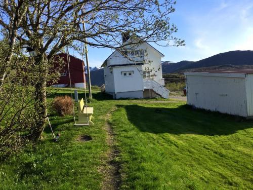 Vestvagøy Villa | Kårboligen
