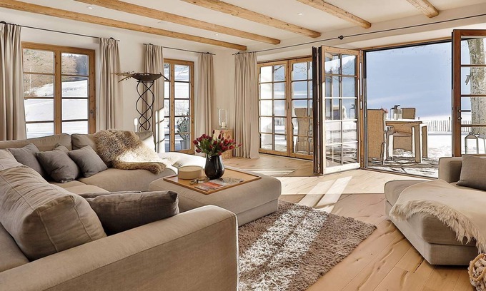 Frasdorf Apartment | Königs-chalet-suite 200m², 2 Etagen, 4 Schlafzimmer, Wohnraum mit Küche, Hot Tube