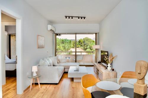 Kavouri Apartment | K&M - Sea Whisper Beach - Kavouri