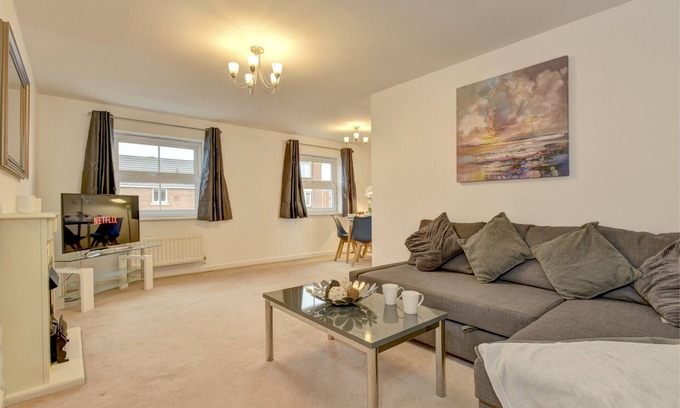 Chilton Trinity Apartment | K Suites - Cozy 2 bed Apt w/free parking