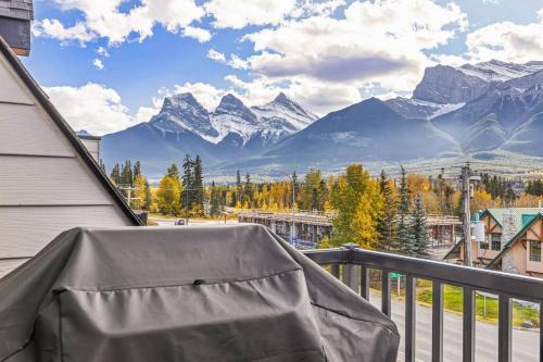 Canmore Apartment | K202 Hot tub, Pool, MTN view, AC, free parking