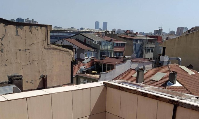 Kadikoy House | Kadikoy Can Suit