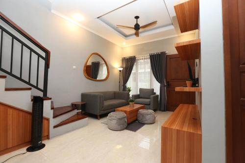 Denpasar Barat Villa | Kahakai Lodge by Walidwipa Paradise Hospitality