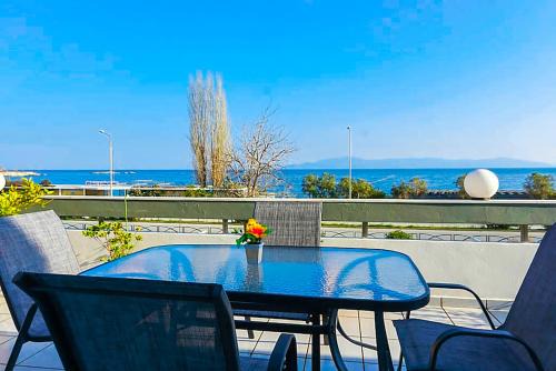 Kavala Apartment | Kalamitsa Beach View