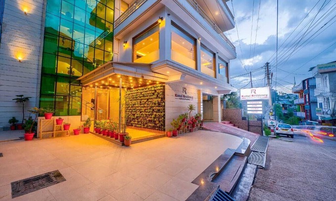 Naddi Hotel | Kamal Residency By Dhiraya Hotels