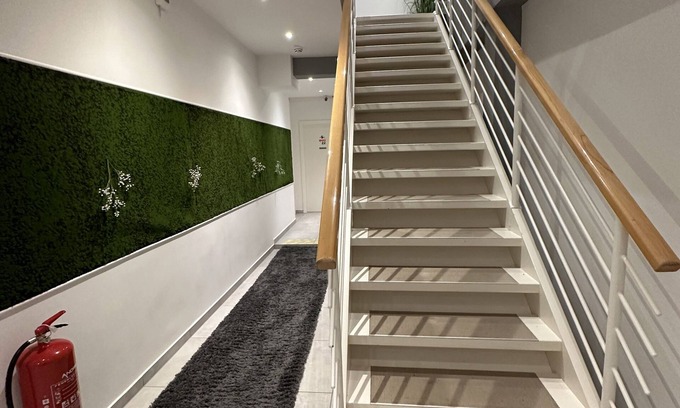 Altstadt House | Kangarooms an der Weserpromenade