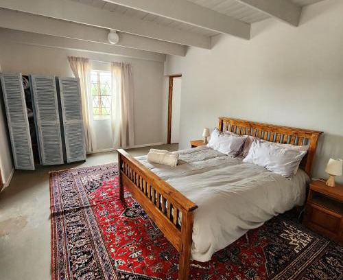 Oudtshoorn Apartment | Karoo Leeu Cottage