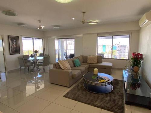 Darwin City Centre Apartment | Katara On Smith - 2 Bed 2 Bath CBD Appartment