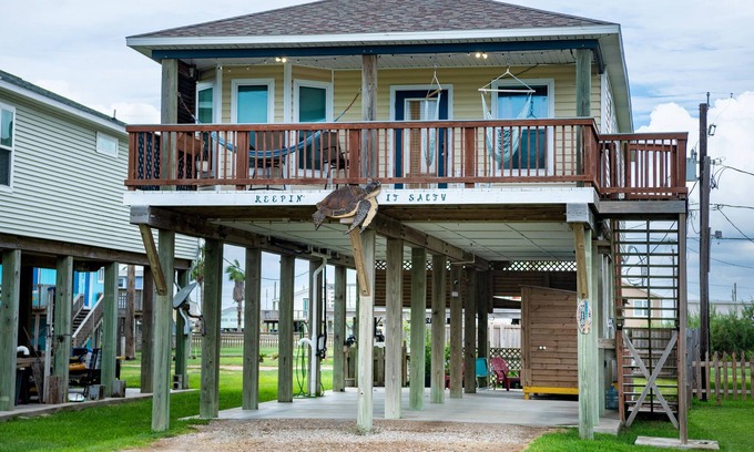 Surfside Beach House | Keep It Salty